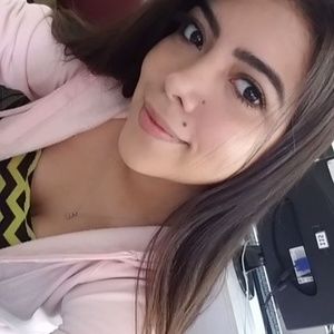 Meet your Posher, Daniela